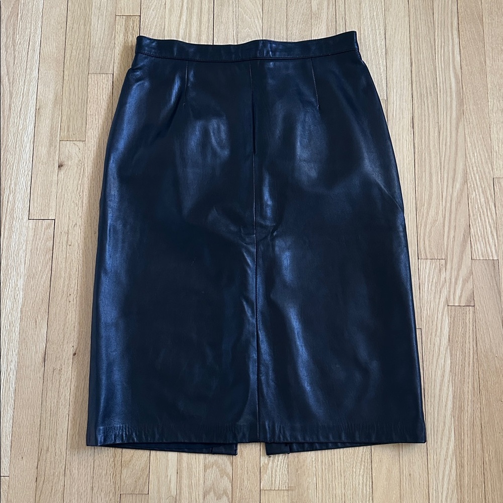 5 for $25 // Vintage Express black leather pencil midi skirt 7 small medium